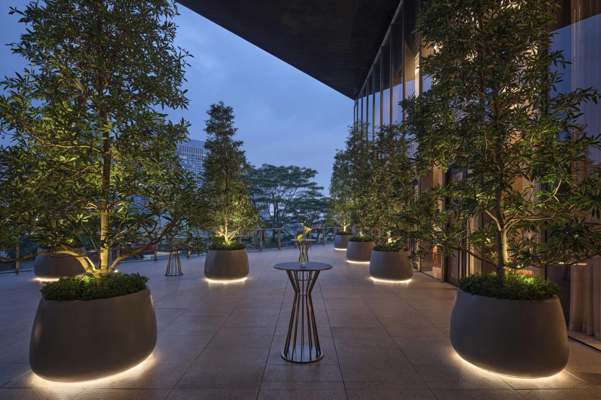 Conrad Shenzhen, The First Art Museum Hotel In Greater Bay Area With The Stunning Bay And Sunset View In The Hotel Terrace Exterior foto