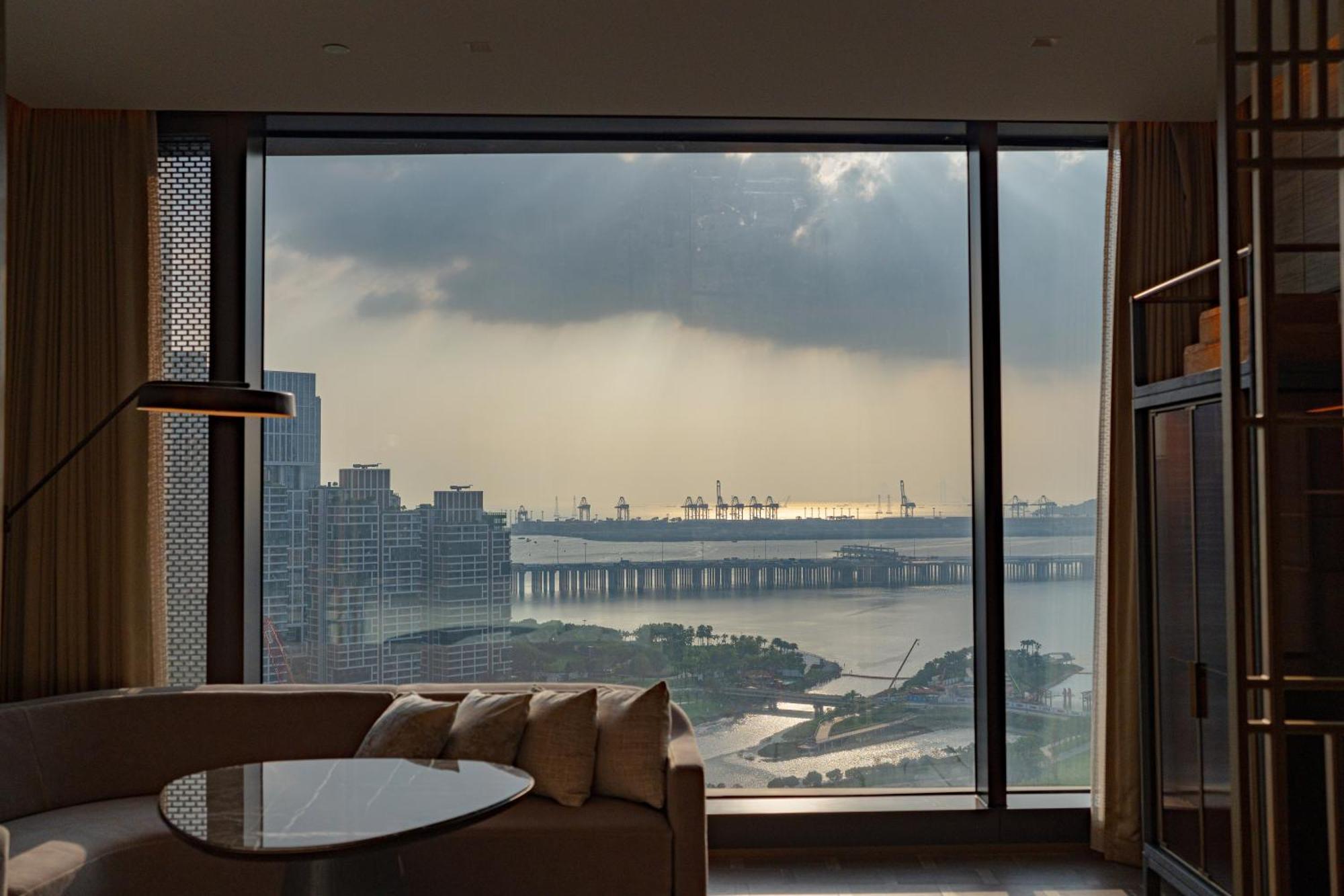 Conrad Shenzhen, The First Art Museum Hotel In Greater Bay Area With The Stunning Bay And Sunset View In The Hotel Terrace Exterior foto
